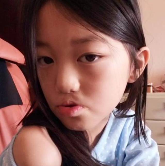 李亚鹏曝李嫣自导自演欲拍片星二代的朋友圈比你想象的要奢靡