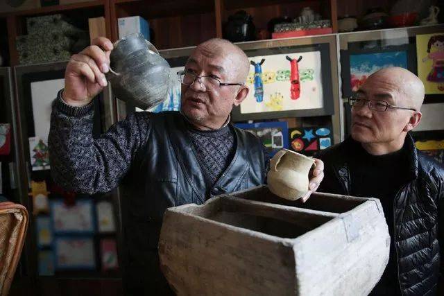 身价上亿的榆林老伯借钱过日子