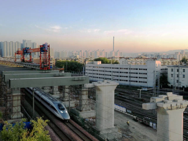 大西高铁原平西至太原南段正式开通运营