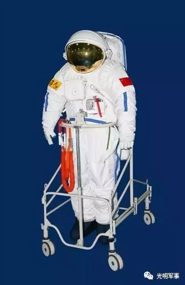 神七航天员太空行走背后不为人知的故事