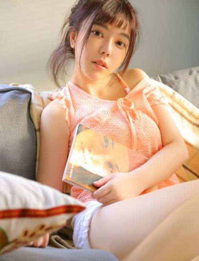 刘飞儿碰忠实粉丝,每天给自己"洗脑":不好好学习,就养不起!