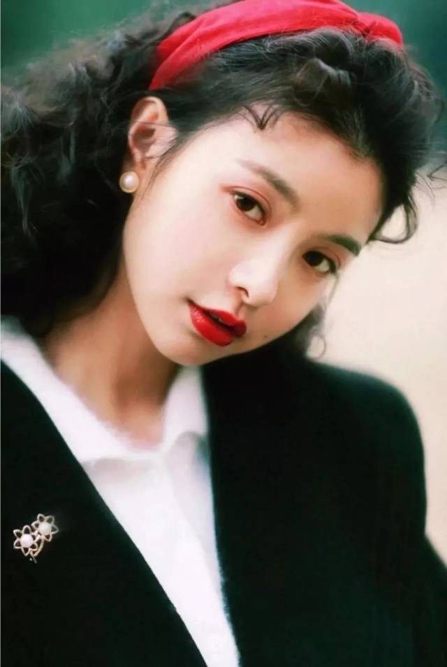 港味100%!这样拍照,秒变港风美人
