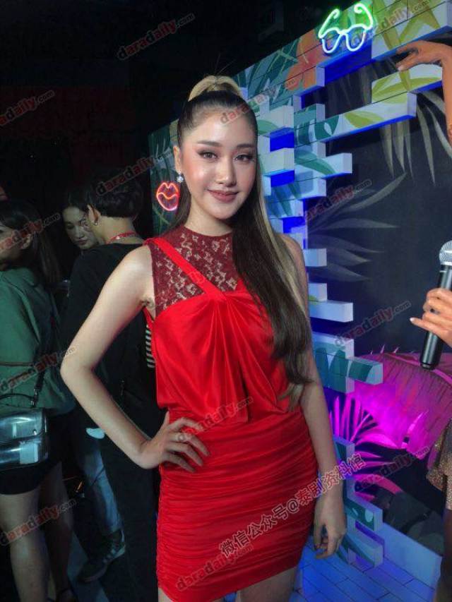 【泰国娱乐】pimmy pimprapa 接受采访澄清被指责为第三者的事_手机