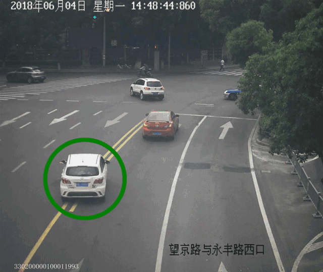 小心标题党:交警队"内部资料"外泄,教你如何"躲避"交通违法摄像头!