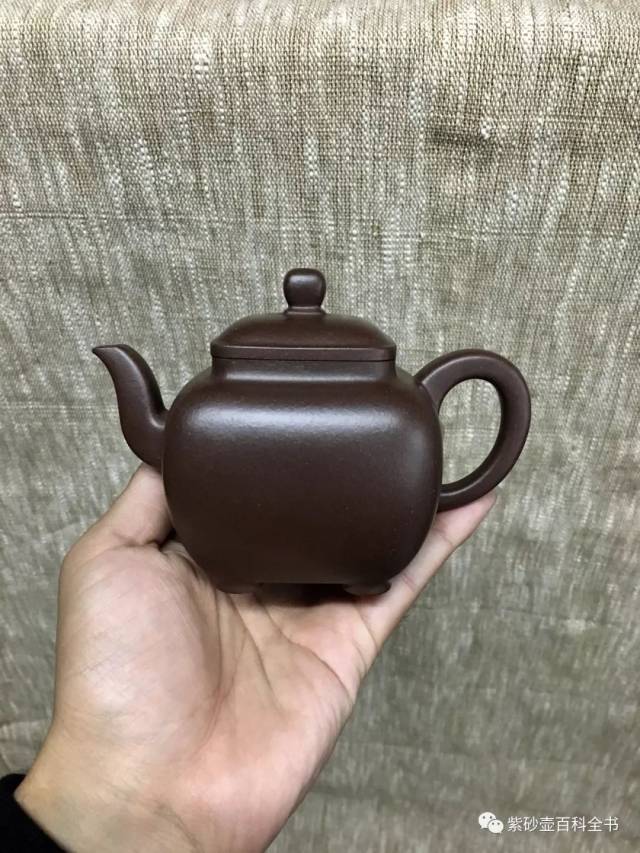 紫砂壶方壶，是不是都是全手制作的，如何去辨别，看这几个地方_搜狐网