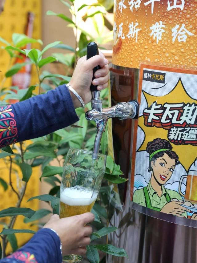 特别要隆重推荐卡瓦斯哦,虽然和格瓦斯差一个字,但是味道还是有些