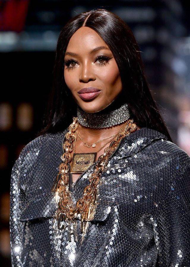 10月24日周三,娜奥米·坎贝尔(naomi campbell)受邀参加了在纽约举行