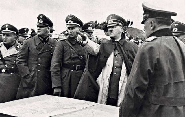 希特勒致命失误孤注一掷铸成大错成为德国战败开端