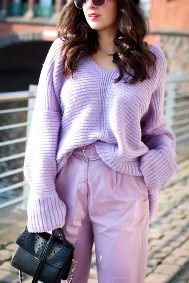 2 淡紫色毛衣 linkfashion  你一定得试试淡紫色的毛衣,  当淡紫色