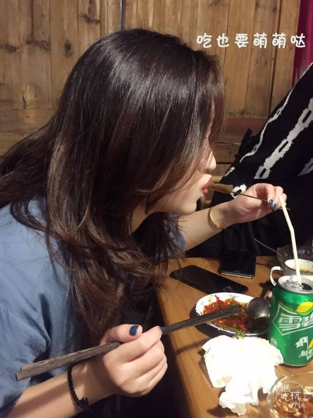 西湖吃货团约饭大行动 | 吃串串要什么形象,随手拍一张都是表情包!