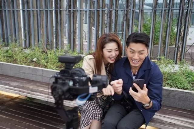 18年前地铁邂逅一见钟情!袁伟豪视周励淇为女神