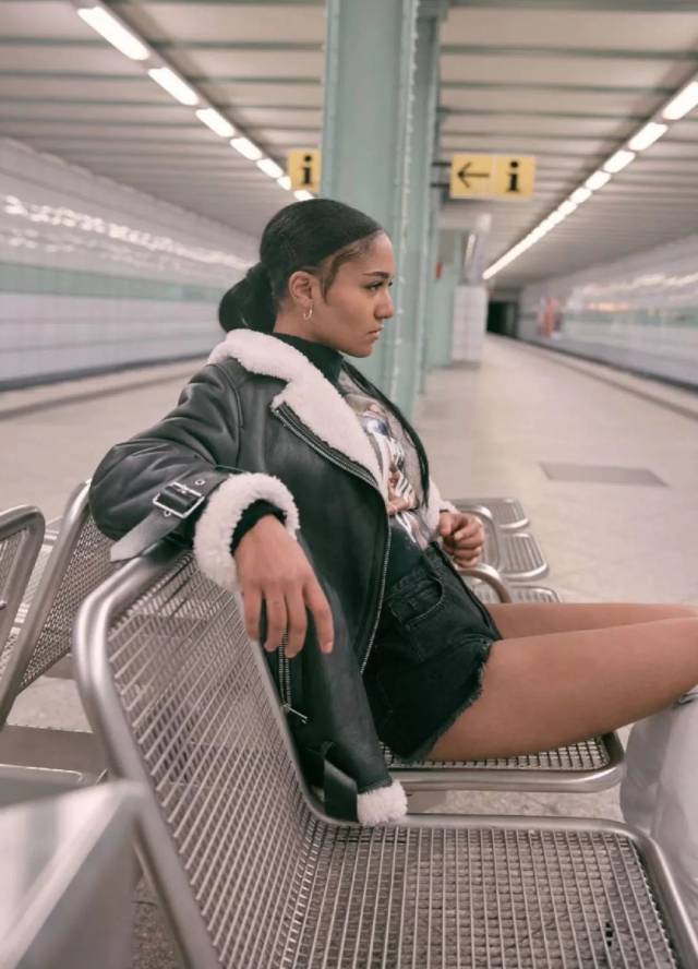 yoho!girl | 与德国女歌手lary一起撒野柏林