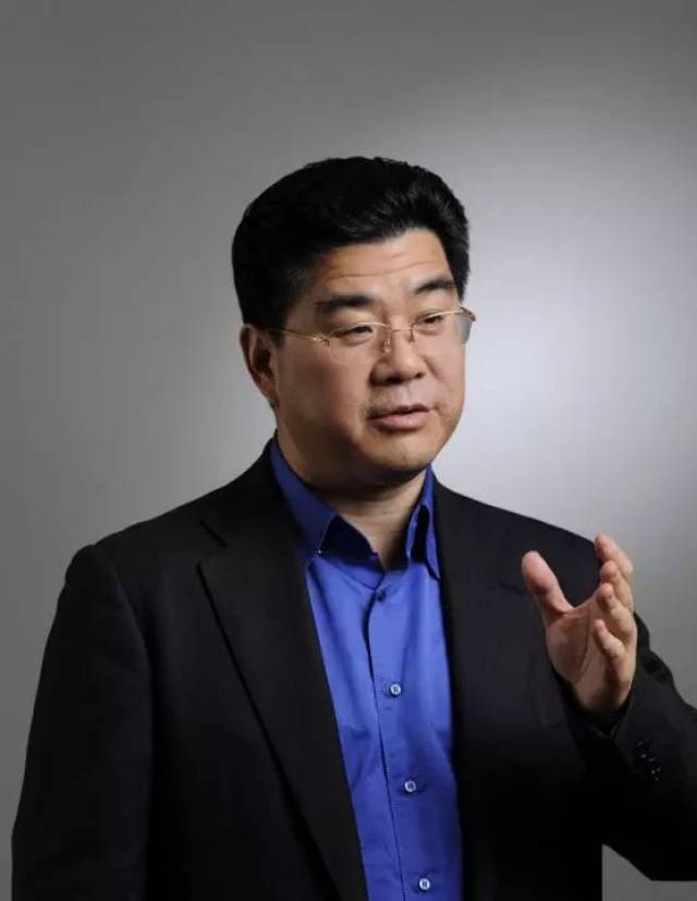 胡季强 康恩贝集团董事长兼党委书记 演讲主题:《同频共振,迈向未来》