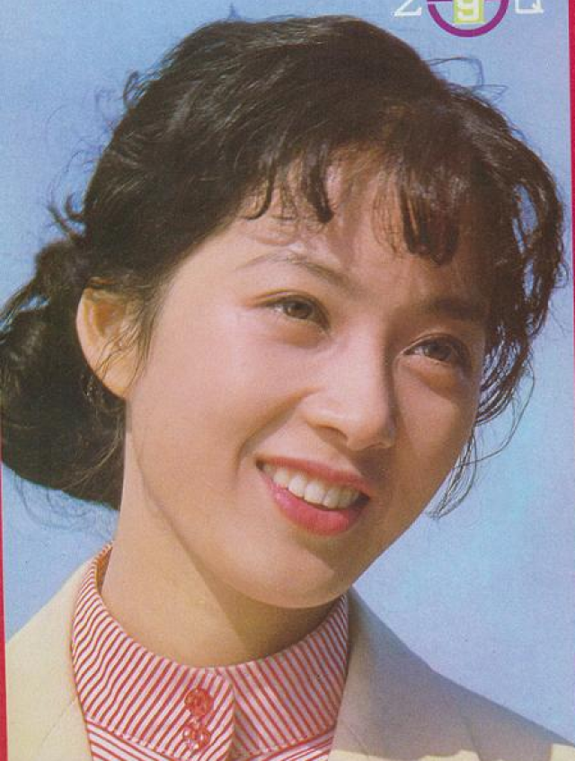 黄金时代的18位最美影星,80,90年代没有修图的女星谁美到你了?