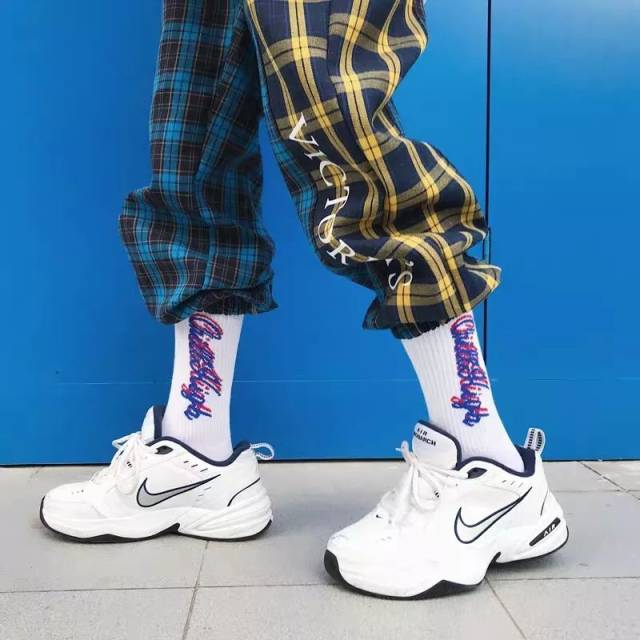 好物推荐/给我一双袜子,我能搭配出365个不同造型!