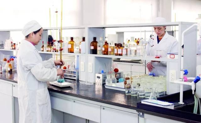 我与改革开放40年 | 所有智慧和力量,都献给药品质量