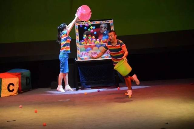 一场幽默又神奇的亲子互动魔术剧,定让你捧腹大笑!