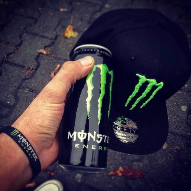 超强能量补充,管你僵尸,女巫,杀人魔,直接"魔爪"手撕!