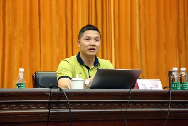 【推进创文提质升级】汕头市潮南区召开窗口单位创文提质升级推进会暨