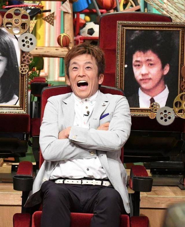 日本谐星引众怒!渡边直美遭「公然双手狠蹂胸」只能尴尬笑