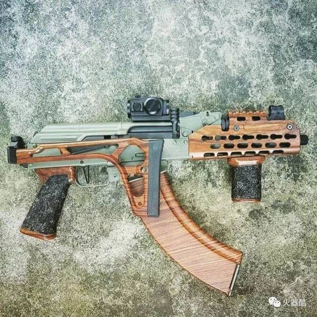【魔幻风】战术版ak 完美的轻武器