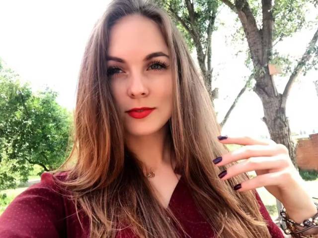 热爱中国功夫的乌克兰美女伊琳娜 乌克兰顿涅茨克功夫联合会秘书长伊
