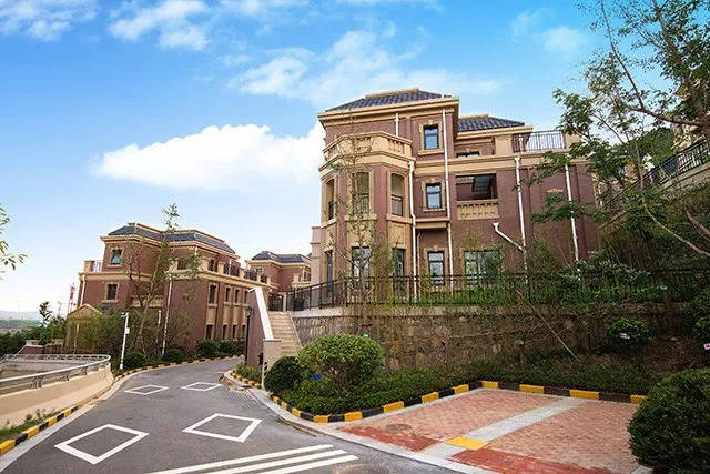 人生进阶时,万悦城三期实景别墅给你一张重磅「名片」