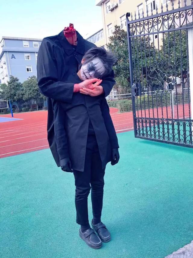 讲真,去年这个小朋友 才是无头界的扛把子!