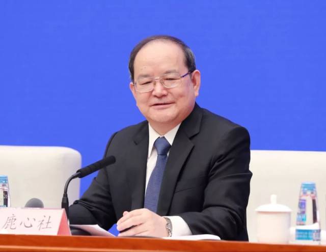 国务院新闻办公室向世界展示广西60年辉煌成就!