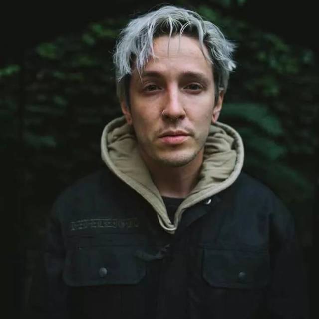 乐队目前由主唱tyler"telle"smith,吉他手zack hansen和tony pizzuti