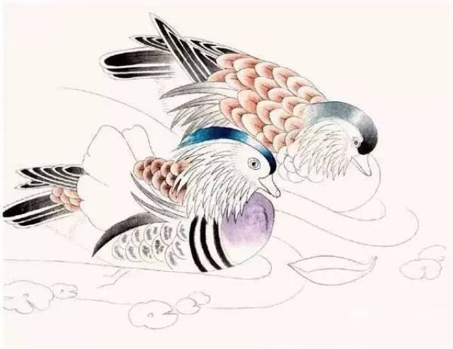 赭石加墨分染鸟的背部羽毛,淡紫色分染雌鸳鸯的胸部,用较深的墨分染硬