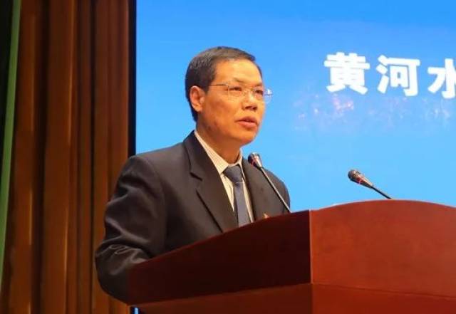 校党委书记许琰致欢迎辞并讲话