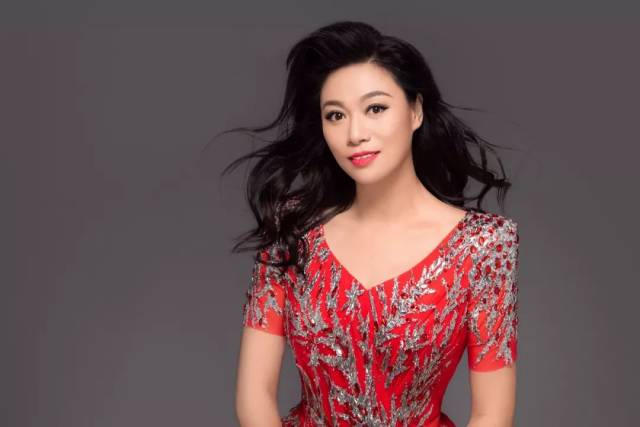 中国著名美声女歌手图片