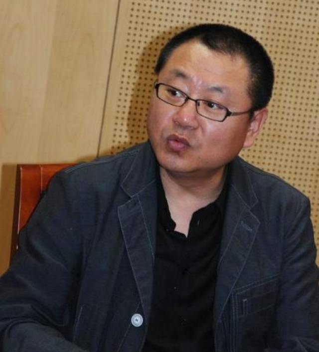 娱乐圈酒量差的明星真不少,薛之谦是一杯醉,范伟一两半就睡觉!