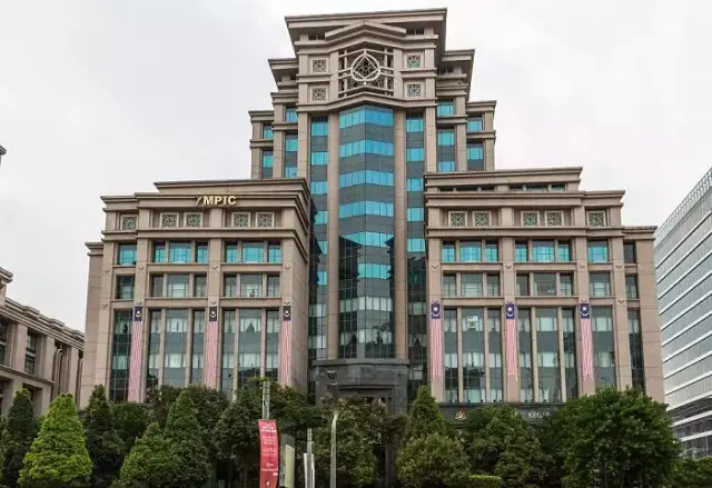 (附图5:移民局总部大厦)