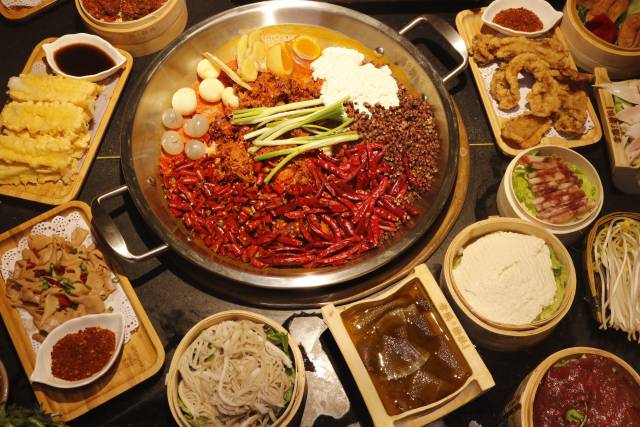 市井火锅带你重回牵肠挂肚的老成都