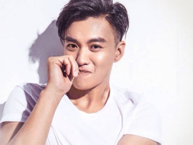 娱记上线:刘亦菲皮肤松弛?周一围太油腻?张馨