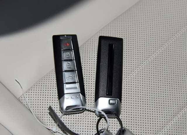 看钥匙识车:迈腾钥匙丑到爆,宝马钥匙很惊艳,五百万红旗破塑料