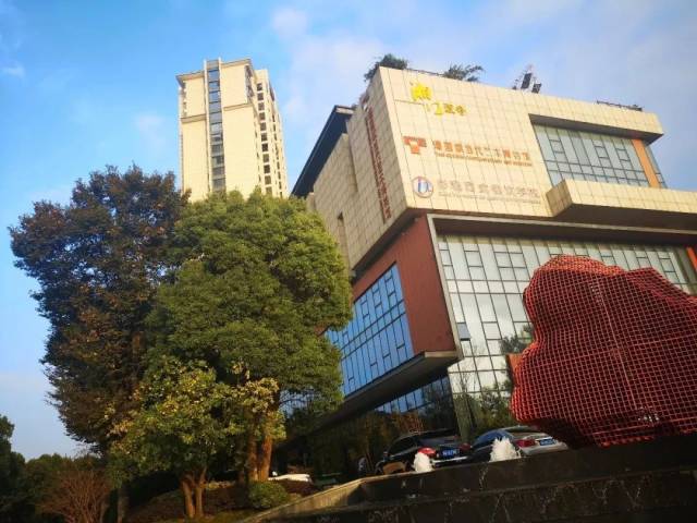 山西陶瓷批发：传统技艺与现代潮流的碰撞