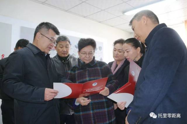 古丽夏提一行来托里县调研脱贫攻坚工作