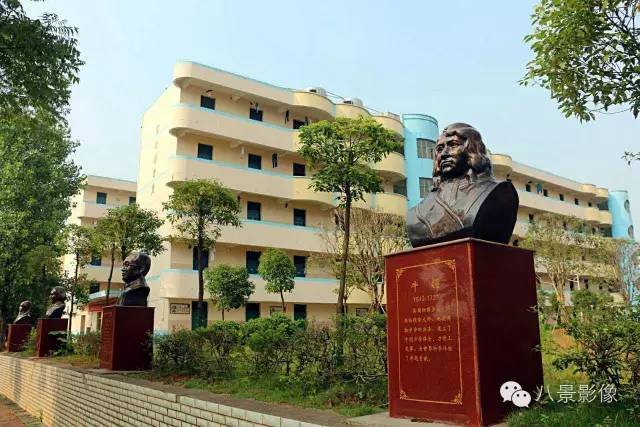 【航拍高安】八景中学,这是我深爱的母校 !