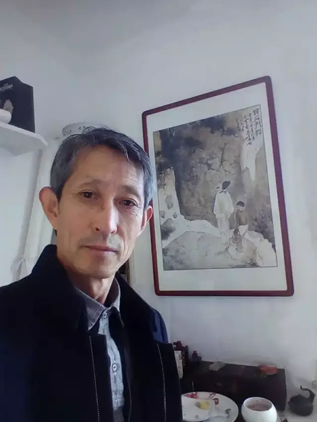 艺术简介宋曙光 1963年生,出生于山东省莱阳市,自幼受父亲的书画影响