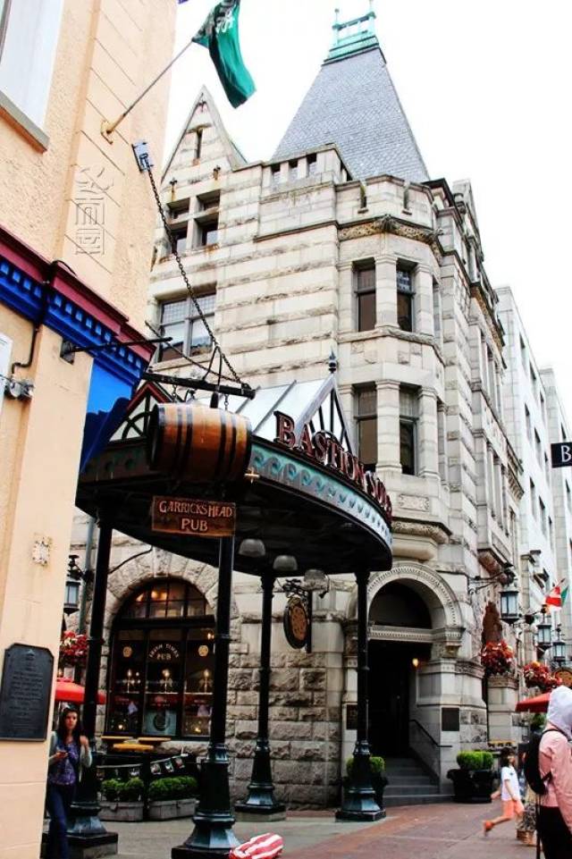 维多利亚市街景.