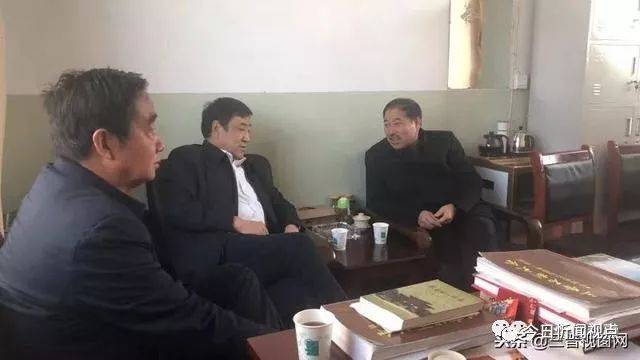 协会董事长孟福锁,副董事长韩世义,副董事长兼秘书长边晋峰出席会议