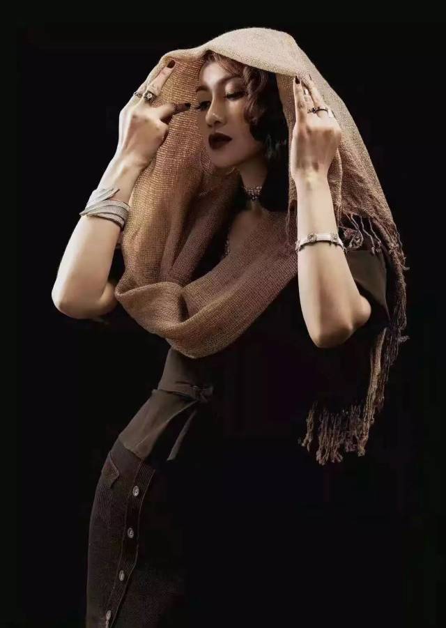 并有精品人像拍摄环节 现场还有gfx50r发售会 以及富士全系列产品特卖