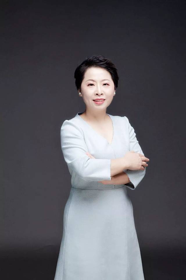 [雅姿榜样图鉴] 内外兼修 成就真女神