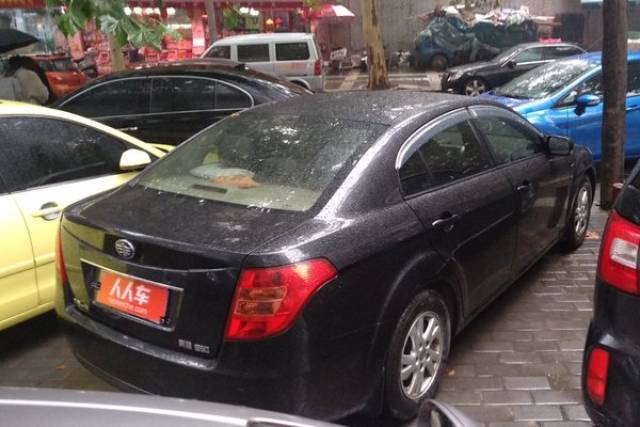 奔腾b50 12款自动时尚型,别看年头稍长,车况和成色和同龄车相比都比较