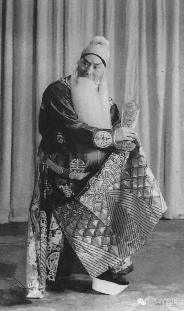 皮黄闲扯之三十《闹朝扑犬》