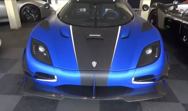 蓝色幽灵柯尼塞格one:1