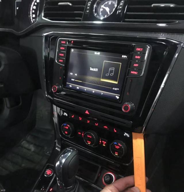 声音更细腻传神,改装很简单!新帕萨特音响改装8音度x2s dsp